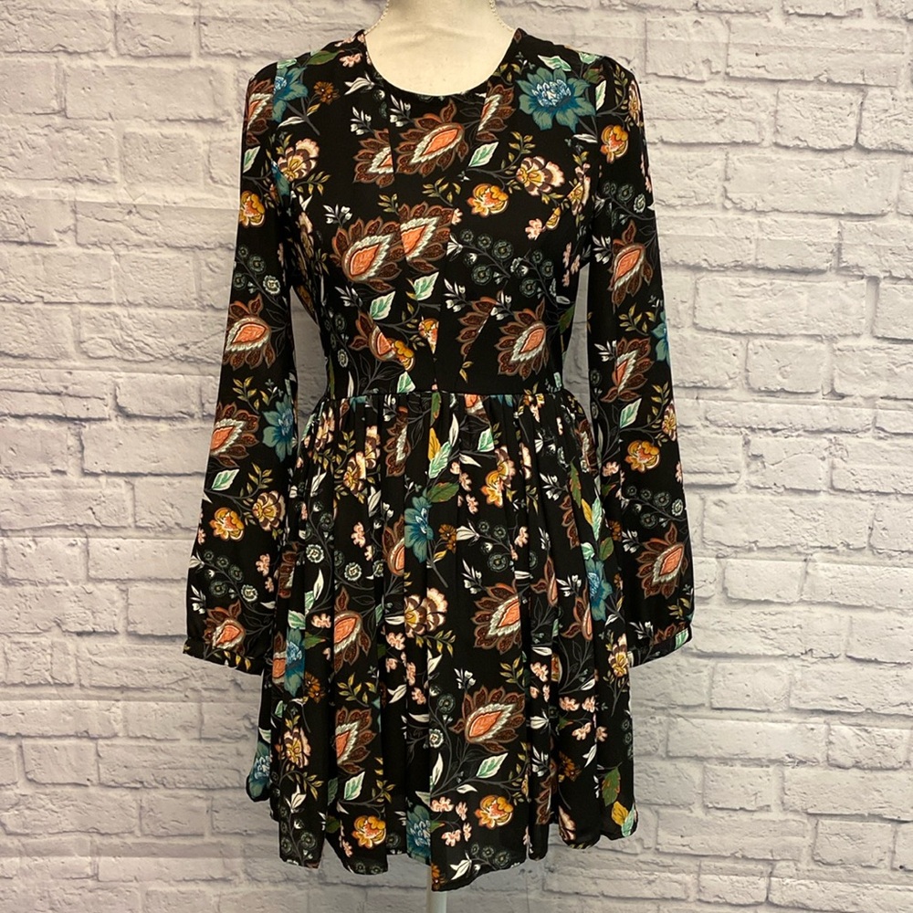 Romeo + Juliet Couture Floral Dress Size Small